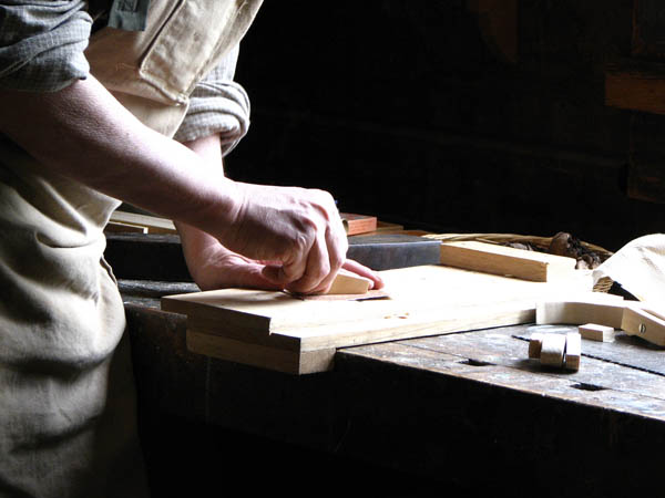 Nuestra <strong>carpintería de madera en  Tielmes</strong> es una empresa de <strong>herencia familiar</strong>, por lo que  contamos con gran <strong>experiencia </strong>en la profesión.
